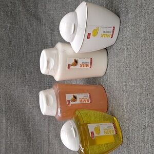 4 Piece Perlier Bath & Milk Bath Set Papaya & Lemon La Voglia Matta